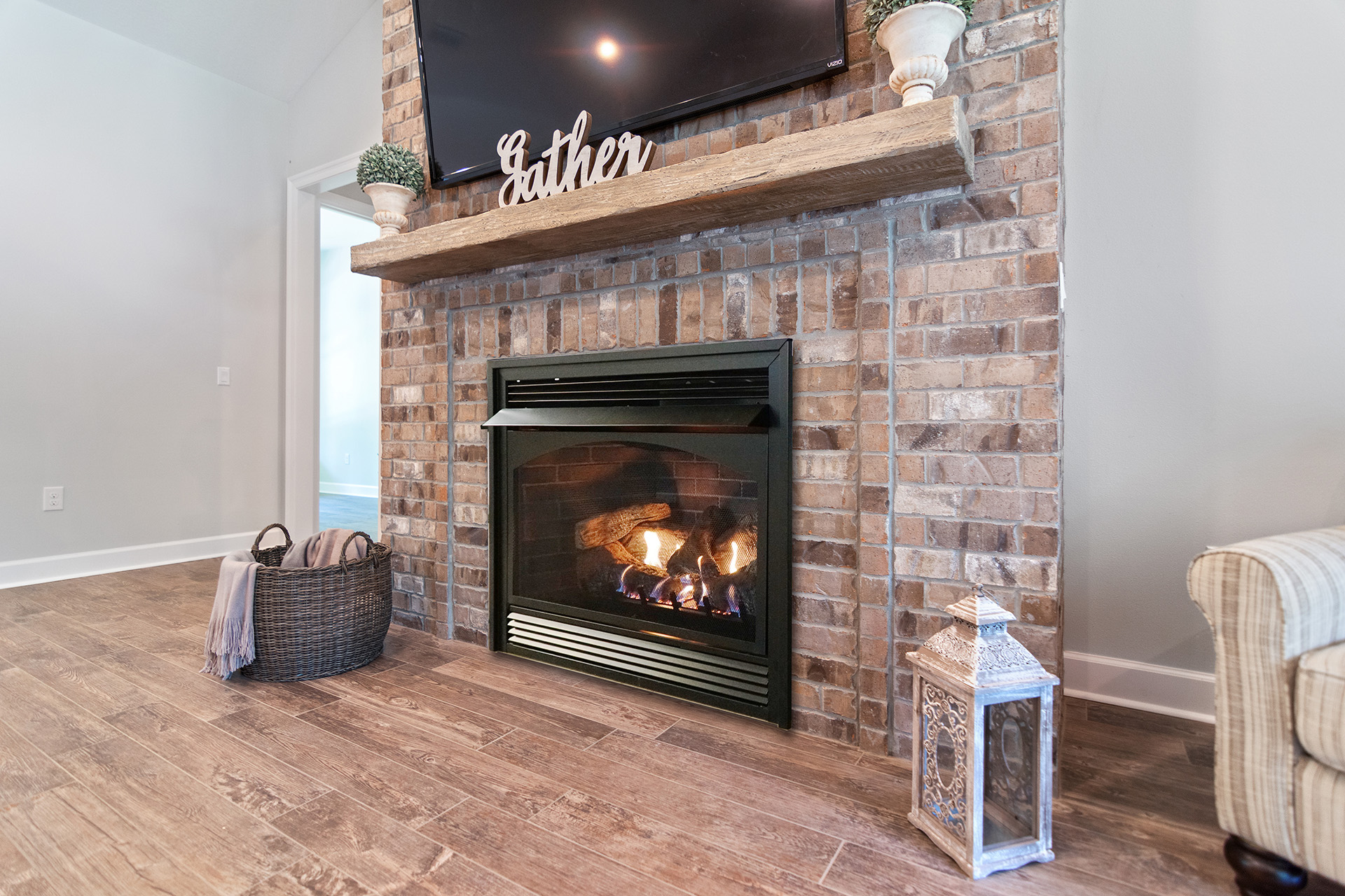 White Mountain Hearth FPP26E Liner Accessory for Vail VFD26 Vent-Free  Fireplace, Banded Brick
